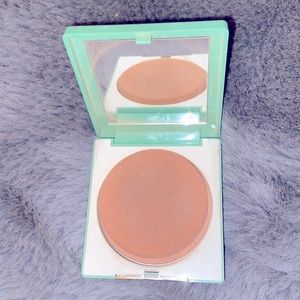 Clinique Stay Matte Sheet Pressed Powder #03 Stay Beige | Oil-Free